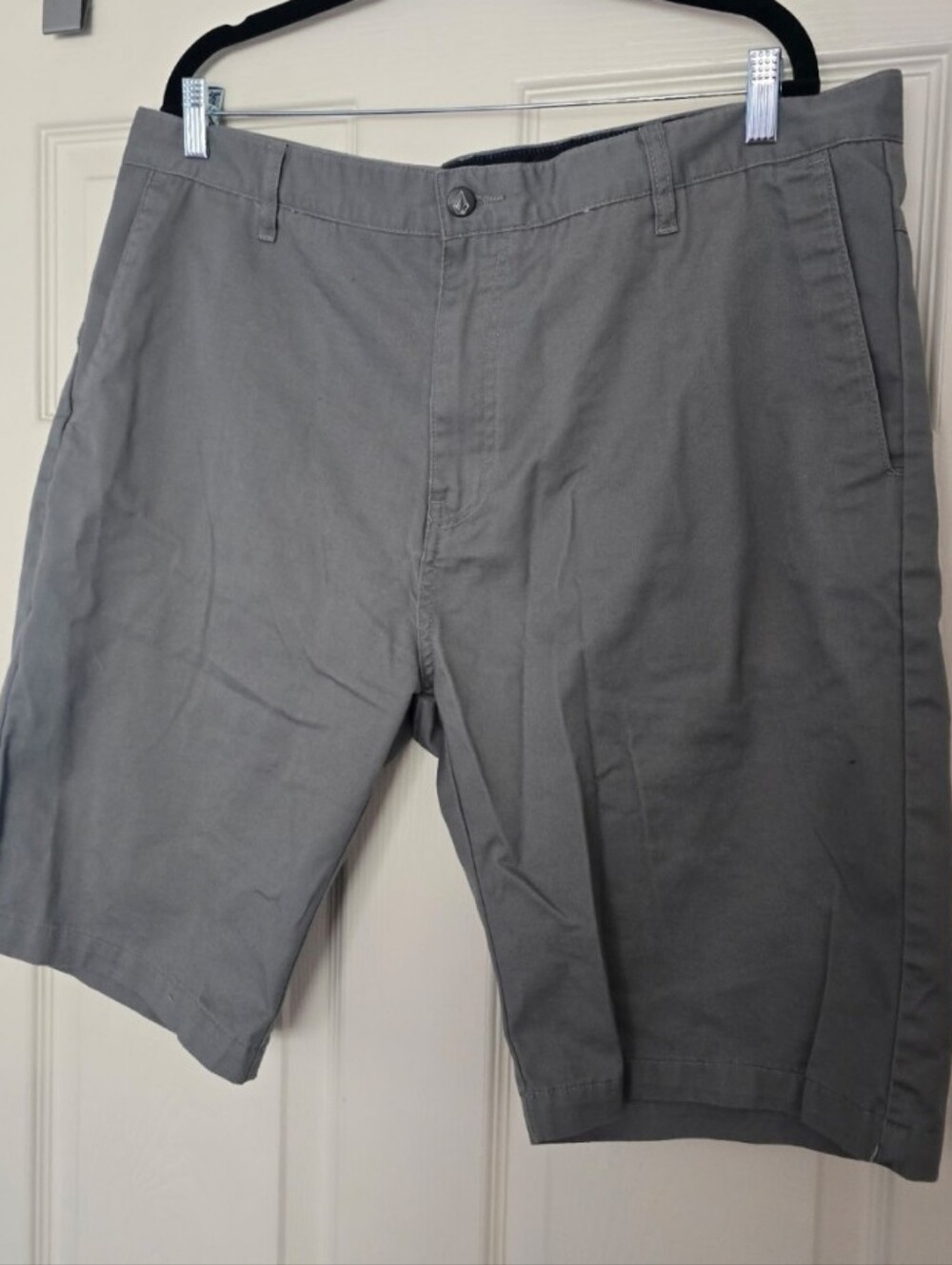 Volcom Mens Chino Light Grey Shorts Size: 38 Golf Outdoor Casual Skater